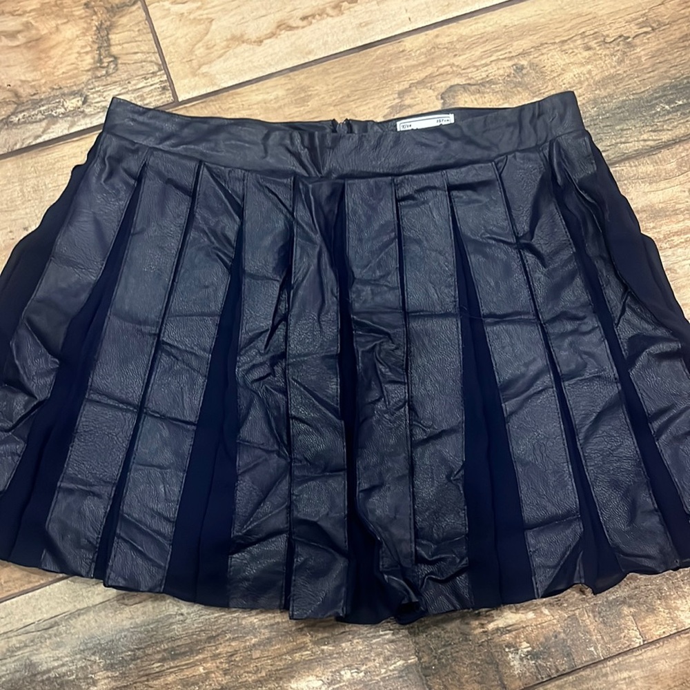 Leather pleated girls skirt size 14 navy blue